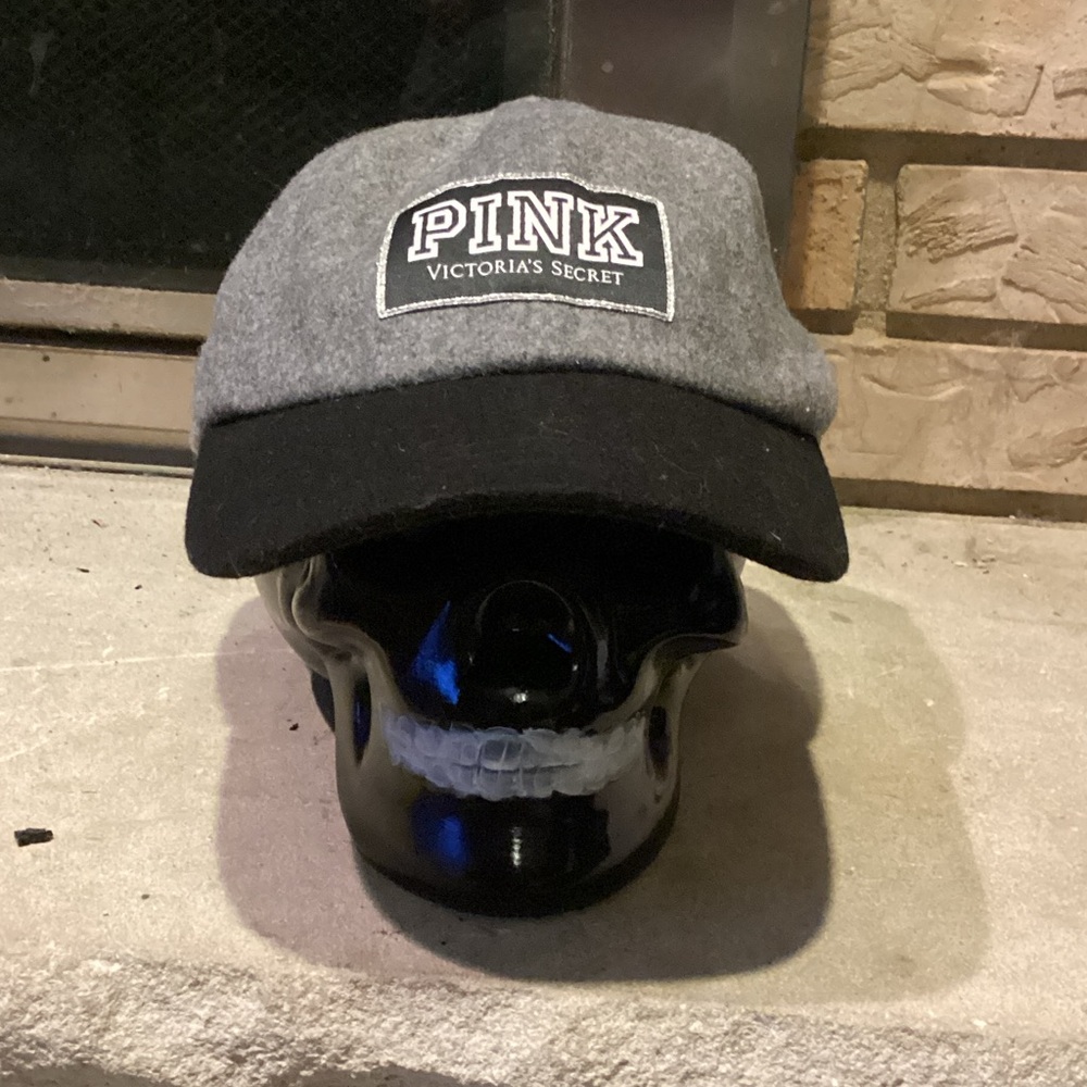 PINK Victoria's Secret Gray and Black Chicago Chi-Town Hat